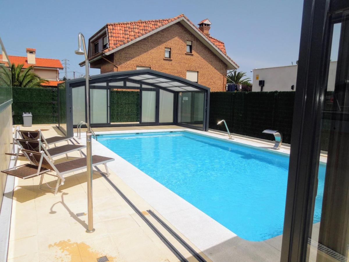Apartamentos Playa De Covachos Сото-де-ла-Марина Экстерьер фото